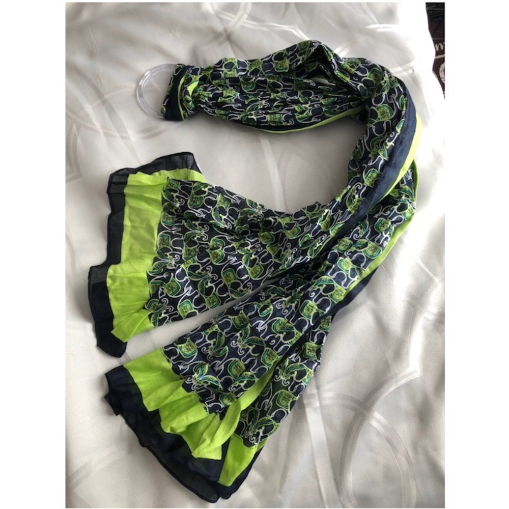 Crown & Ivy Scarf